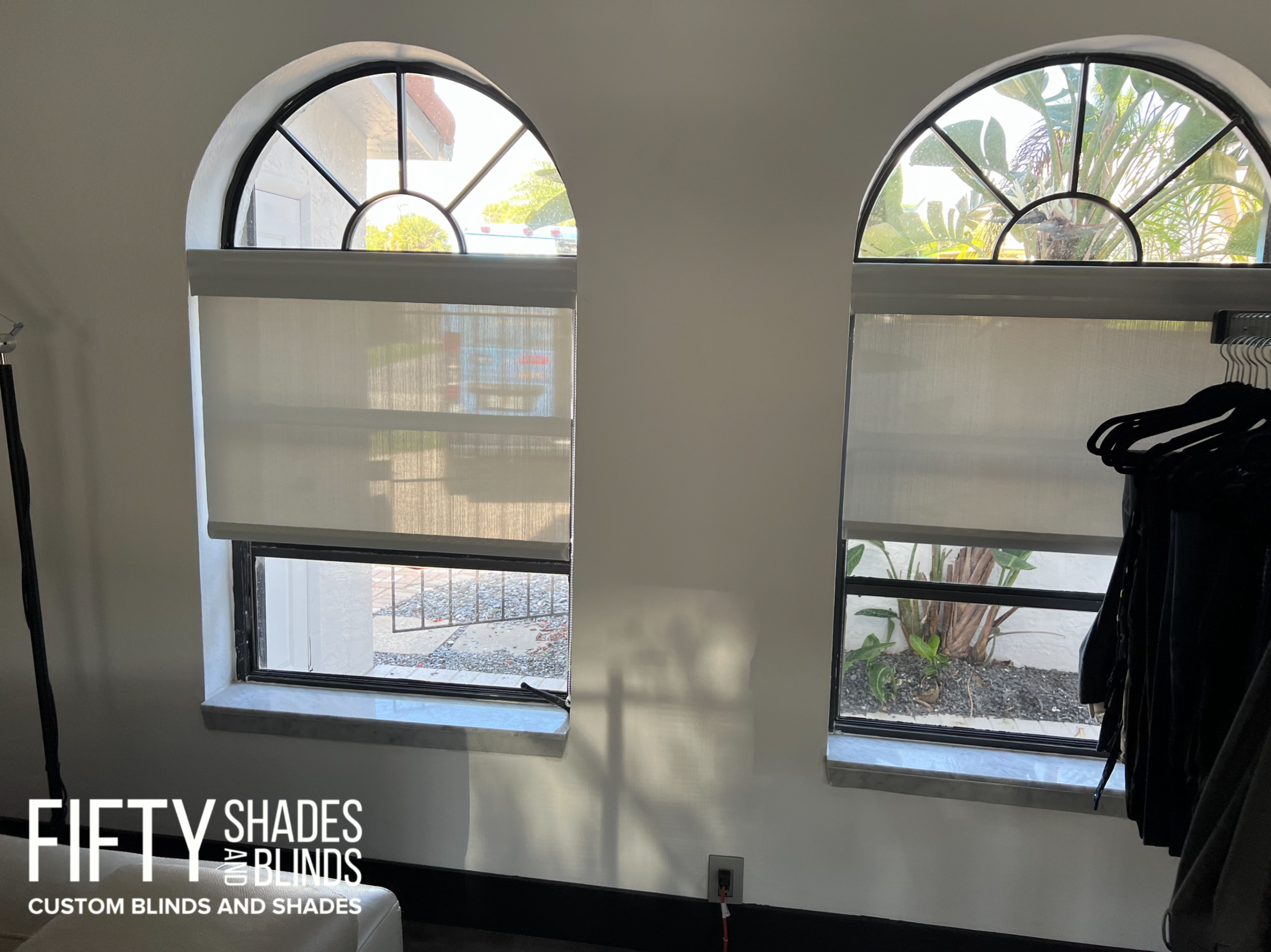 Arched Window shade_29
