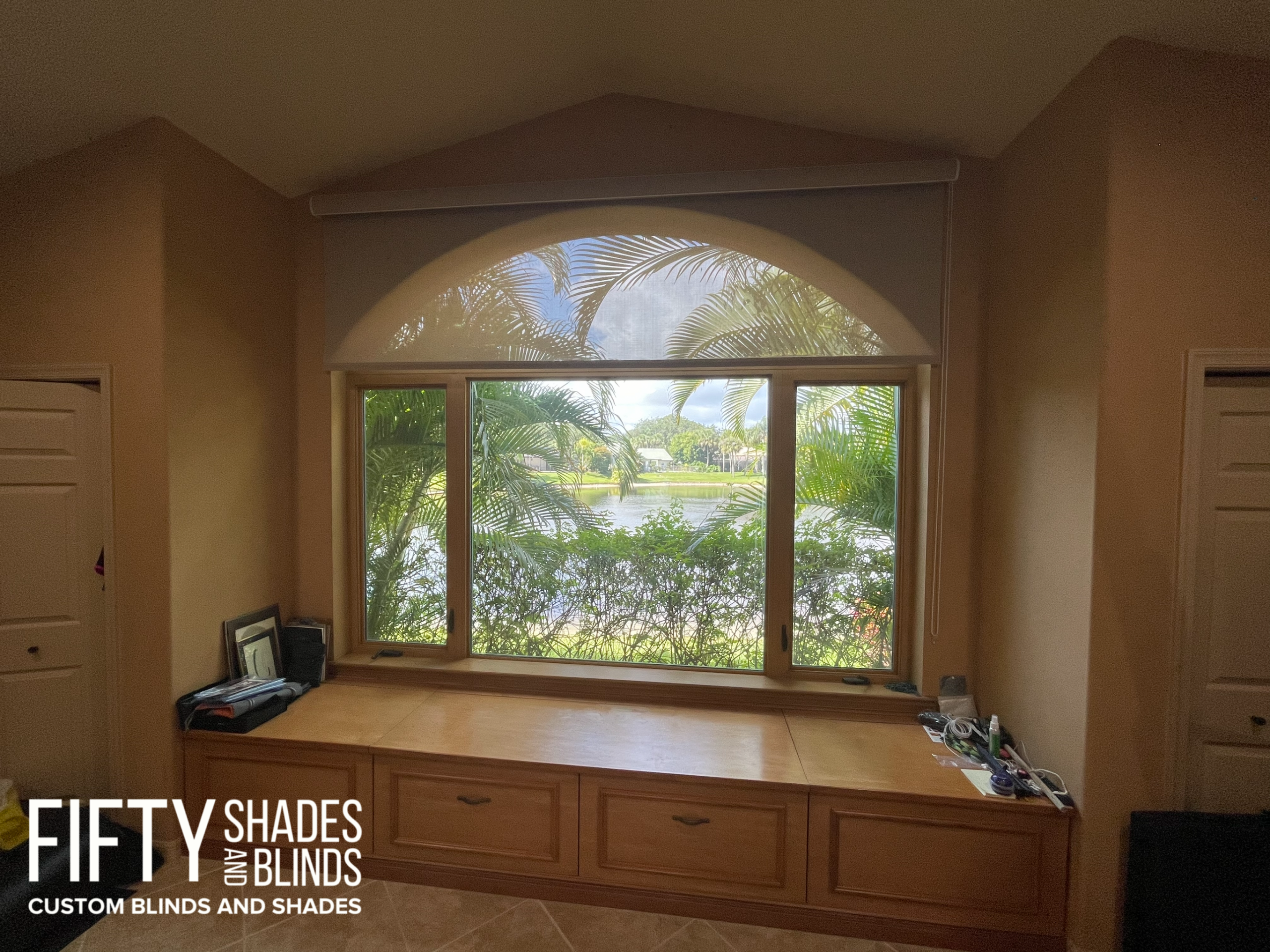 Arched Window shade_31